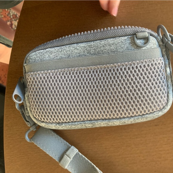 Dagne Dover cellphone sling - Picture 5 of 5